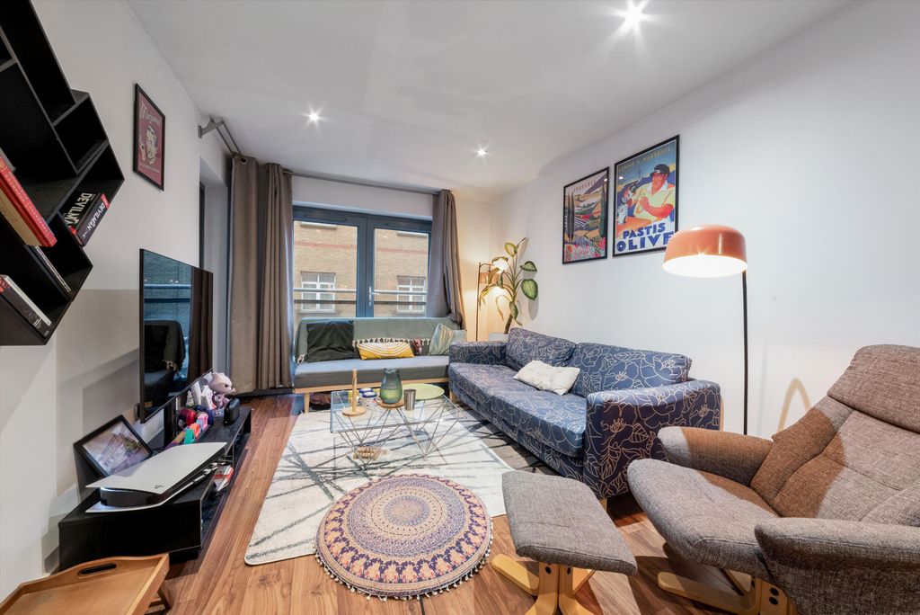 Property photo 2 of 12 Image