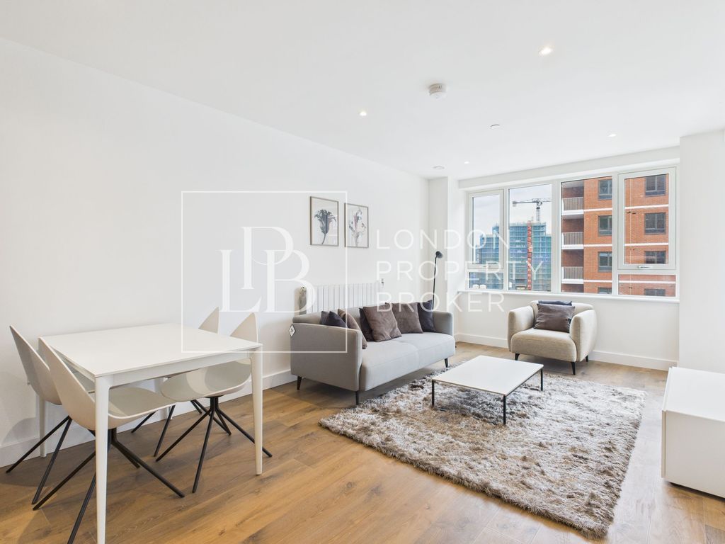 Property photo 3 of 13