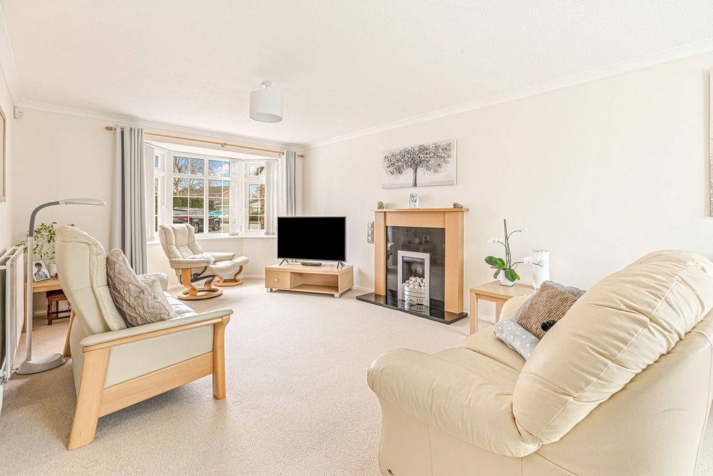 Property photo 2 of 24