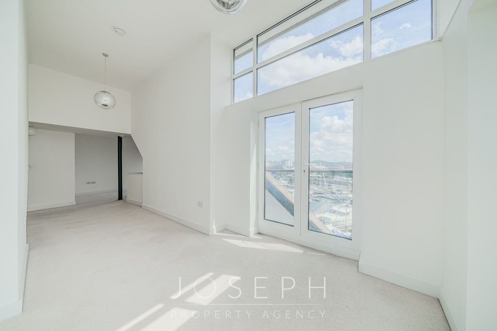Additional image 17 of 2 bed penthouse for saleKey Street, Ipswich IP4