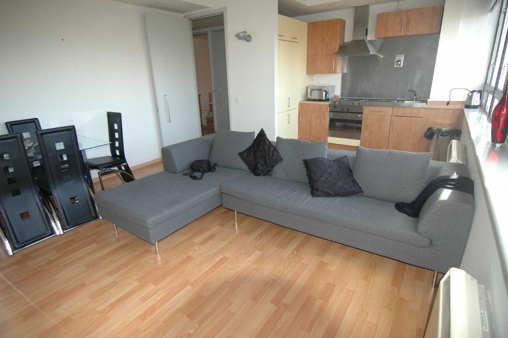 Property photo 2 of 8 2666203