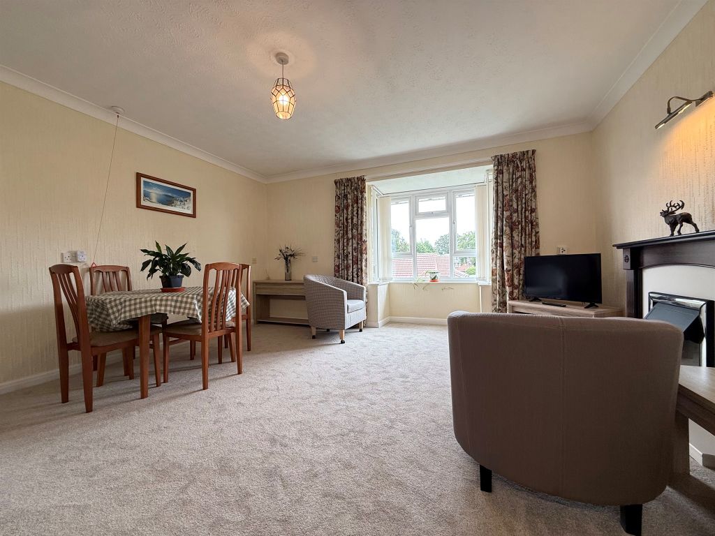 Property photo 3 of 14