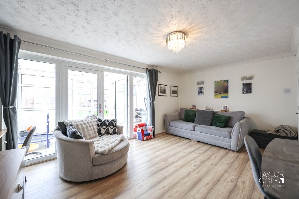 Property photo 3 of 23