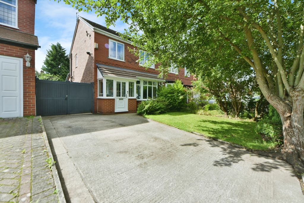 Property photo 1 of 17 Photo