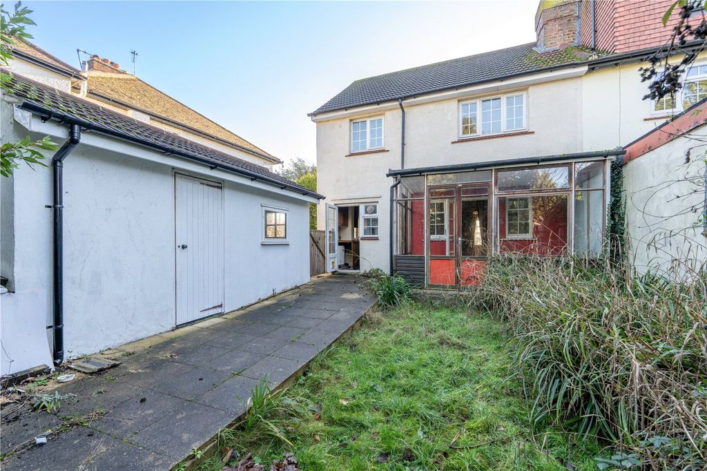 Property photo 2 of 12 Picture No. 15