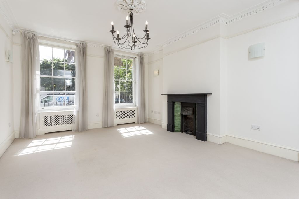 Property photo 1 of 7 Blandford Street ...