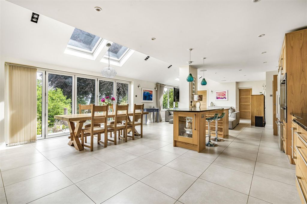 Property photo 2 of 24 19_56417.Jpg