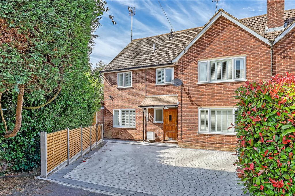 Property photo 1 of 40