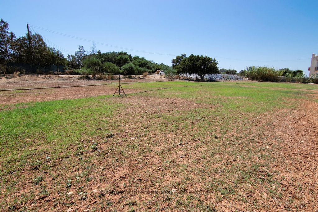 Property photo 1 of 4