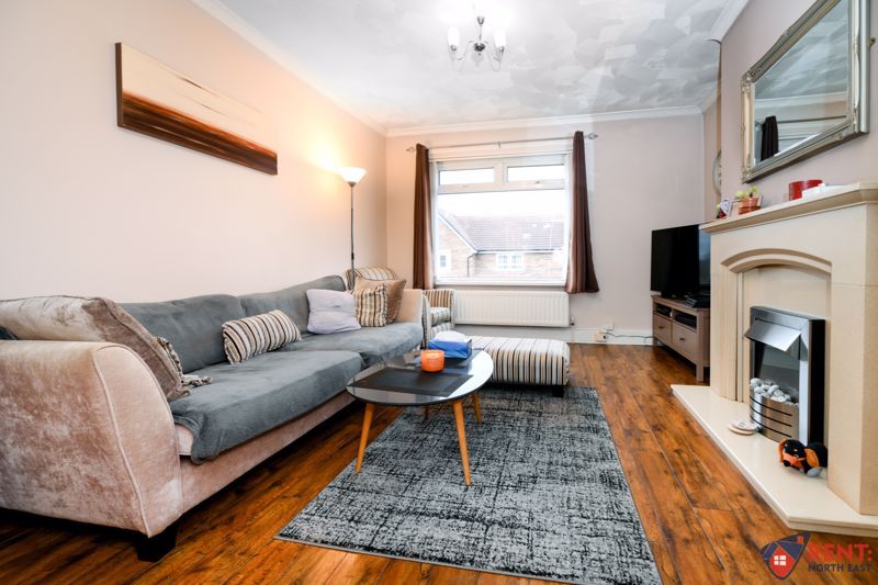 Property photo 1 of 12 Photo 9