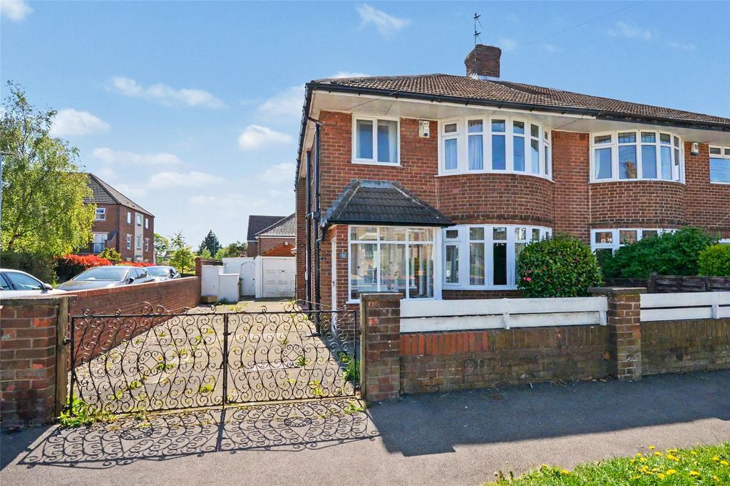Property photo 1 of 19 Picture No. 23