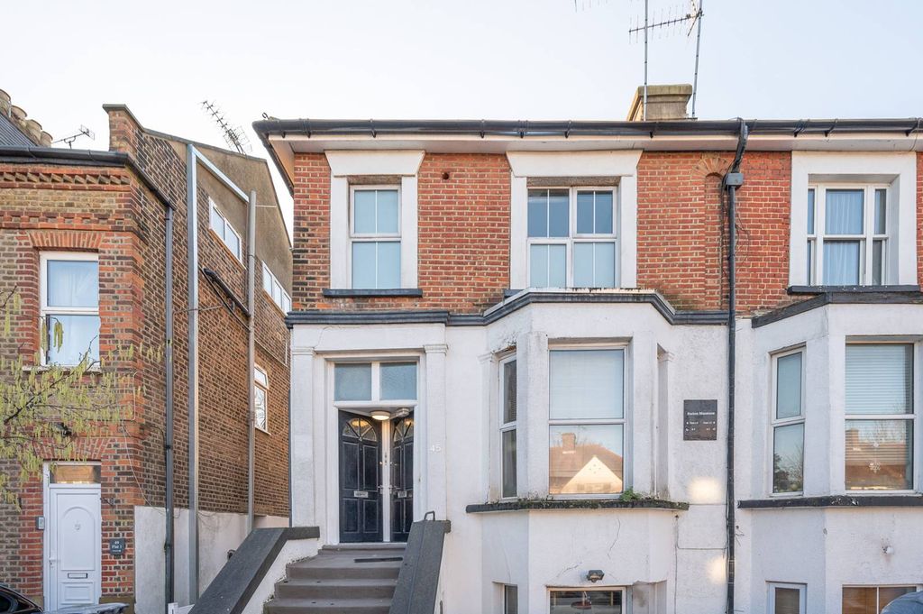 Property photo 1 of 7