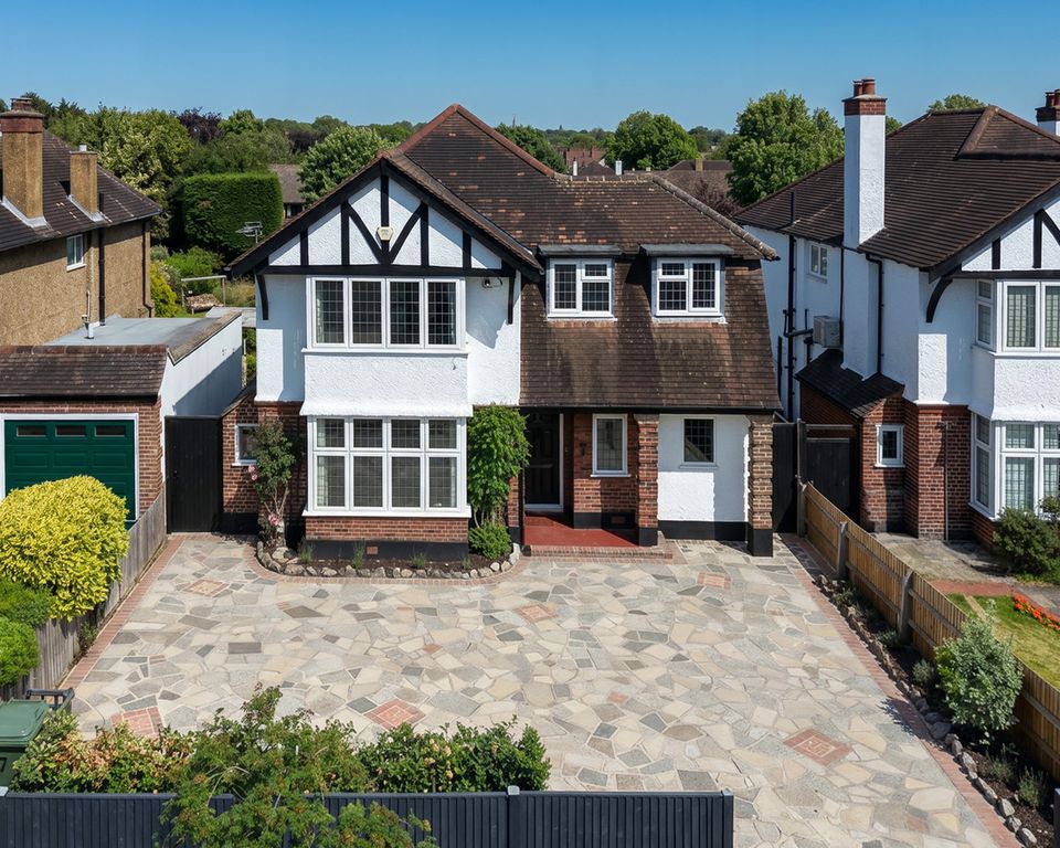Property photo 1 of 36
