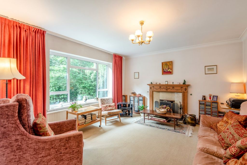 Property photo 2 of 11 Picture No. 03