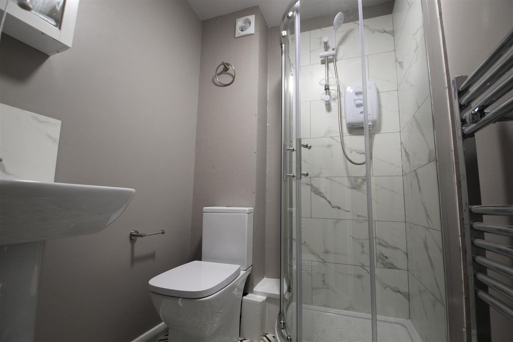 Property photo 3 of 10 Img_2323.Jpg