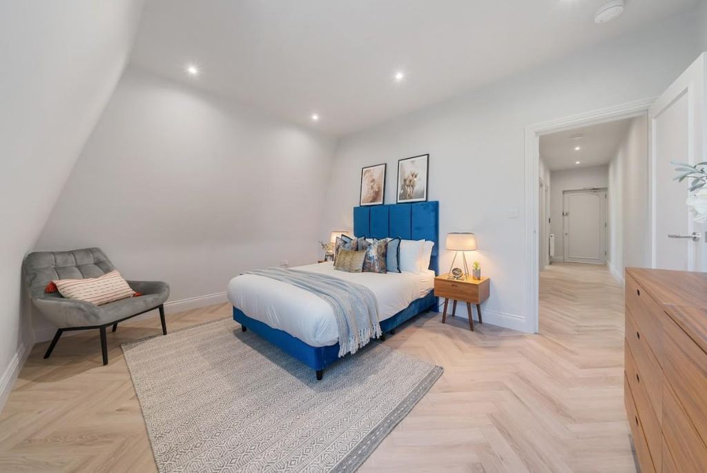 Additional image 11 of 2 bed flat for saleBelair Court, 144 High Street, Edgware HA8