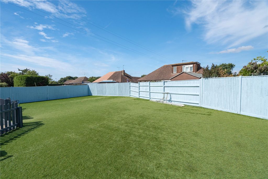 Property photo 2 of 17 Picture No. 05