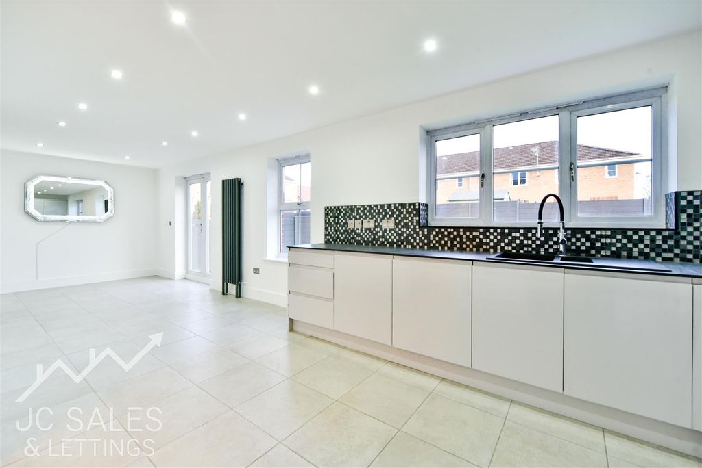 Property photo 2 of 20 Dsc_7715.Jpg