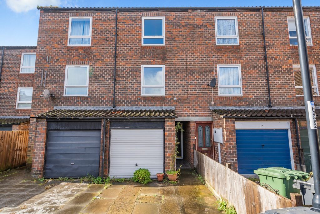 Property photo 1 of 15 2916753