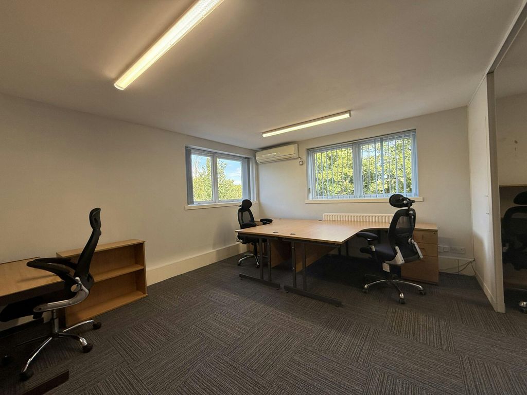 Property photo 2 of 7 Image 2