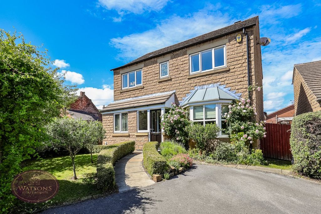 Property photo 1 of 31
