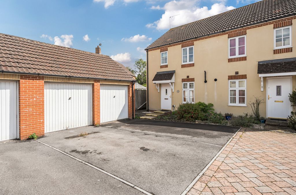 Property photo 1 of 13 13474941168B595Ac00277