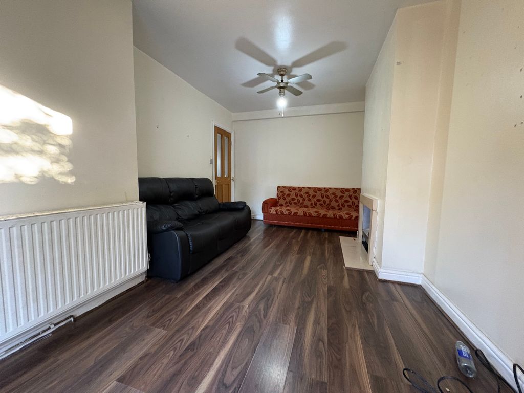 Property photo 3 of 9 Image