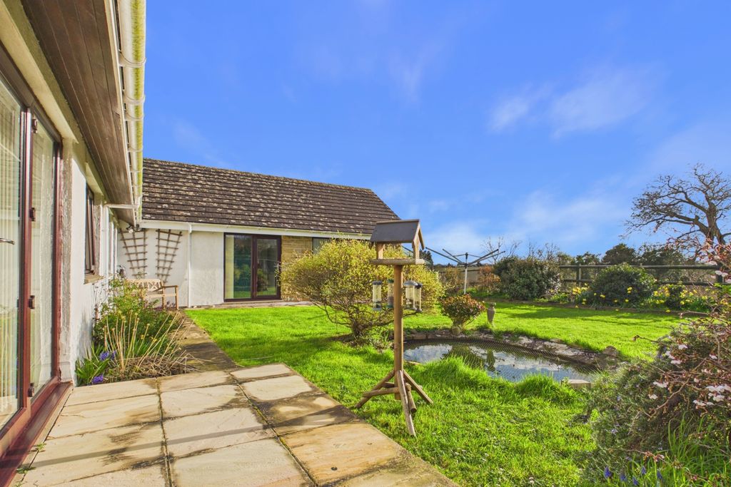 Property photo 3 of 22 Picture No. 35