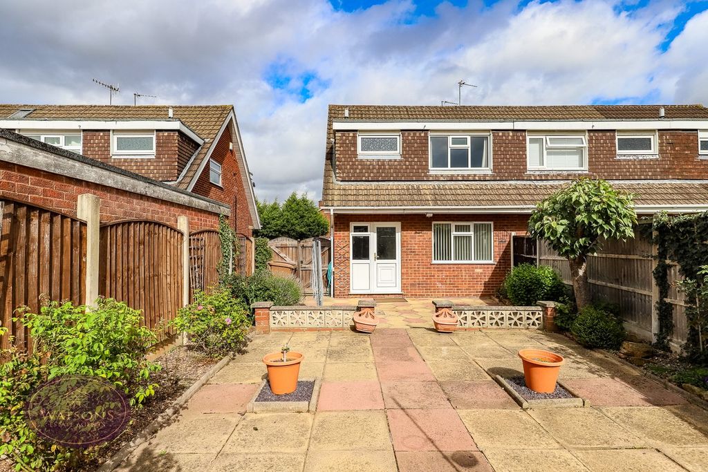 Property photo 2 of 19