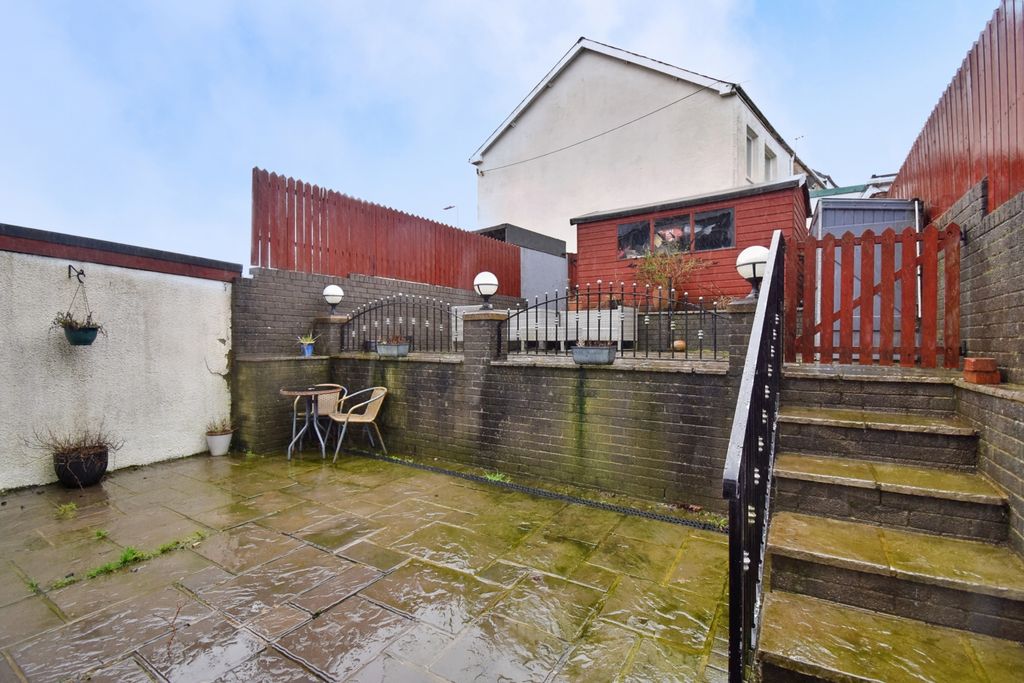 Property photo 2 of 25 Photo 2