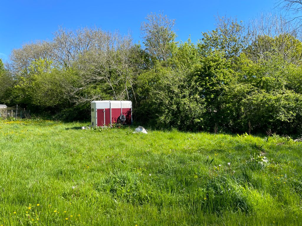 Property photo 2 of 5