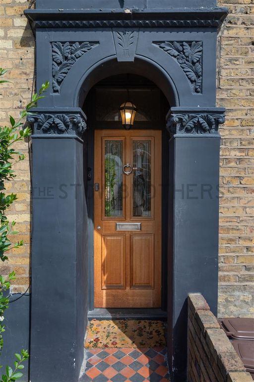 Property photo 2 of 53