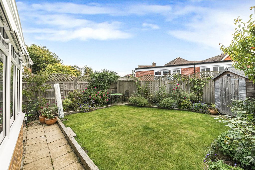 Property photo 2 of 19 Picture No. 22