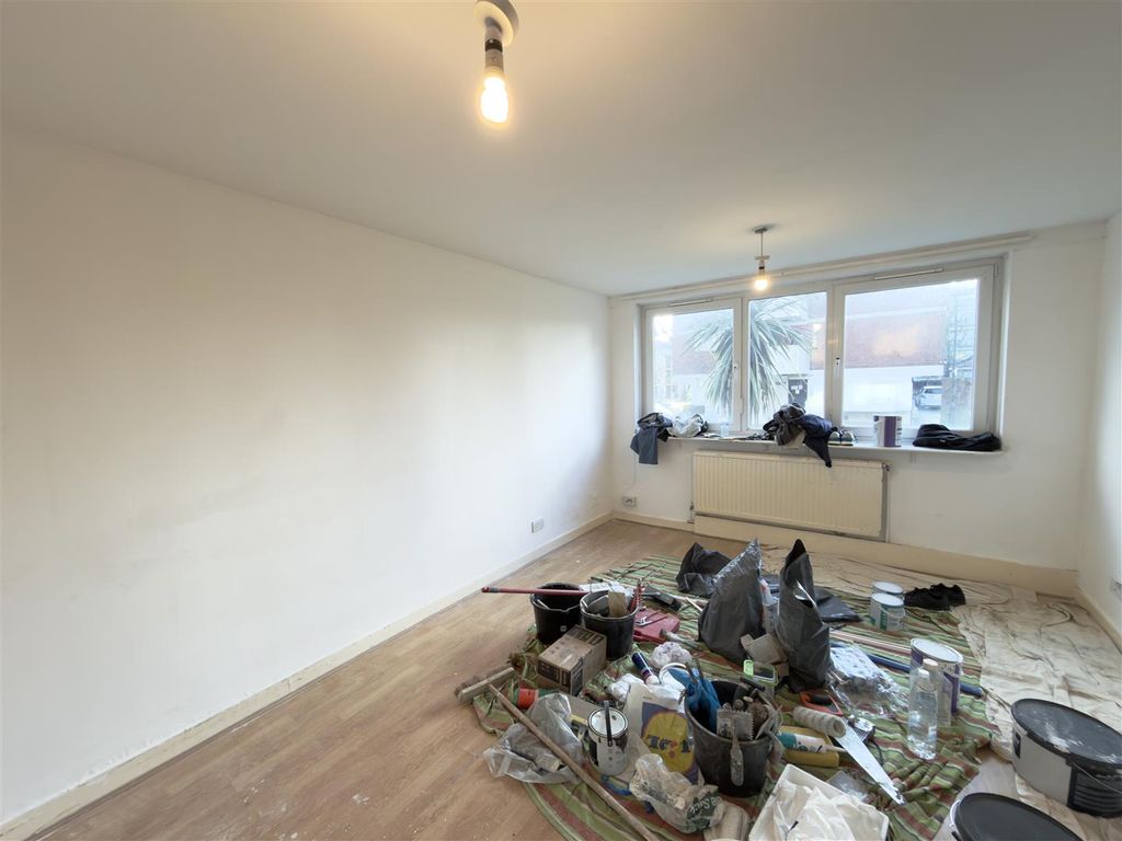 Property photo 2 of 8 Img_0335.Jpeg