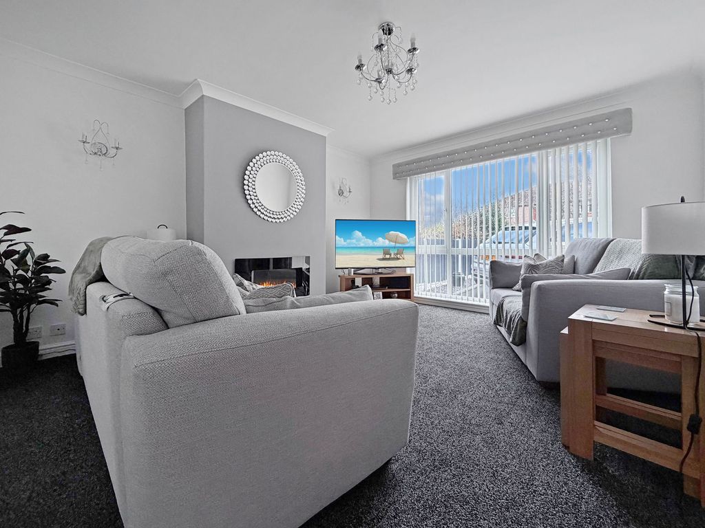 Property photo 3 of 25