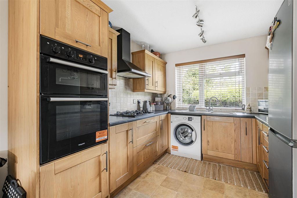 Property photo 3 of 12 8_62437.Jpg