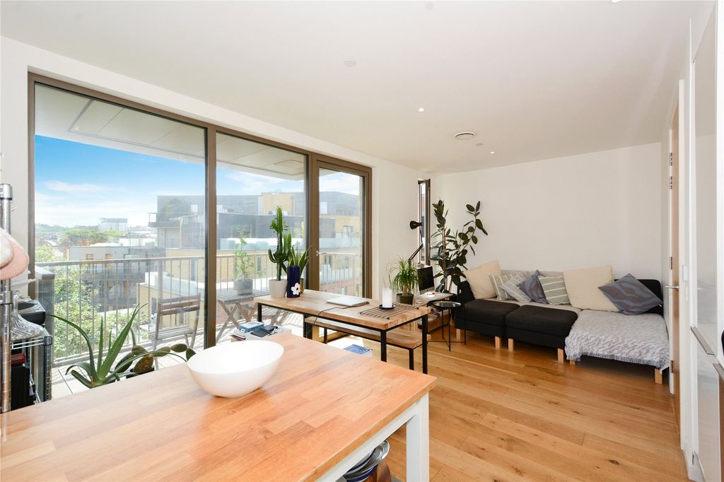 Property photo 1 of 14