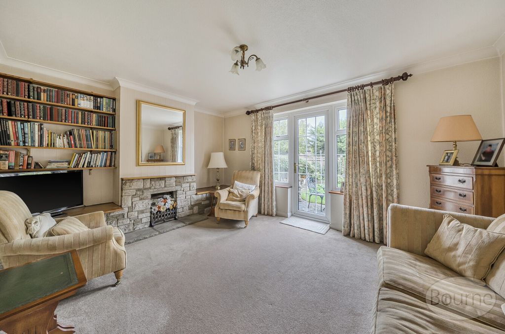 Property photo 3 of 9 10dc1605-8d77-400...