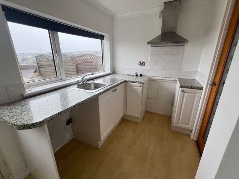 Property photo 3 of 8 Photo 8