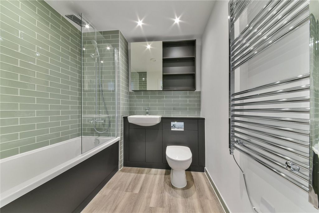 Property photo 3 of 8 Picture No. 02