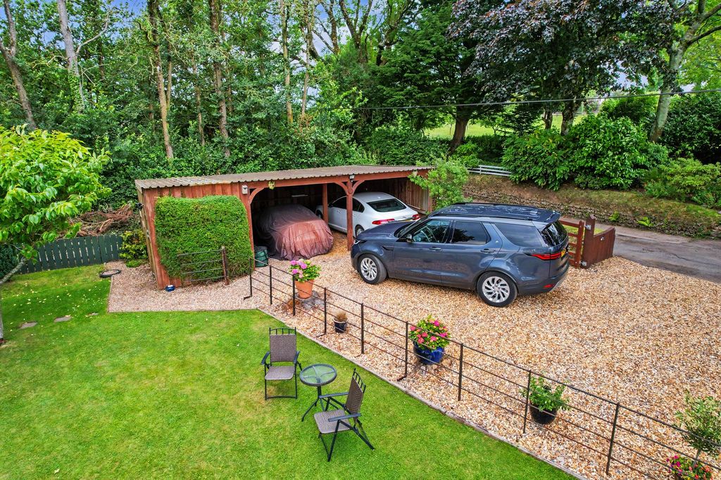 Property photo 3 of 26