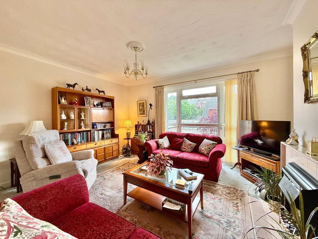 Property photo 2 of 13 Picture No. 26