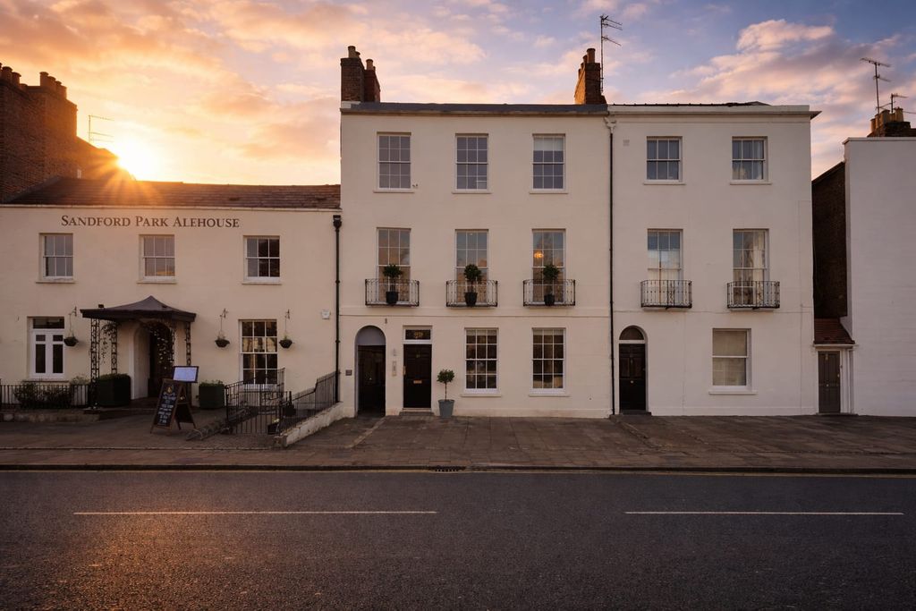 Property photo 2 of 44