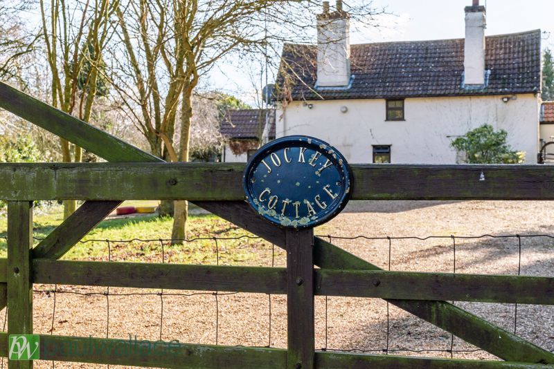 Property photo 3 of 28 Gated Entrance
