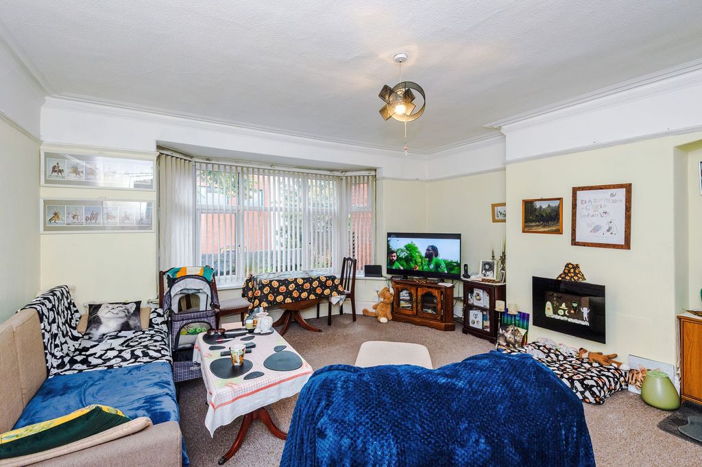 Property photo 3 of 19