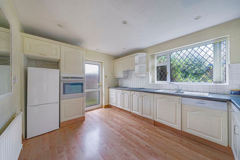 Property photo 2 of 20 Photo 12