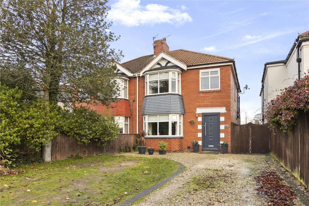 Property photo 2 of 36 Picture No. 11