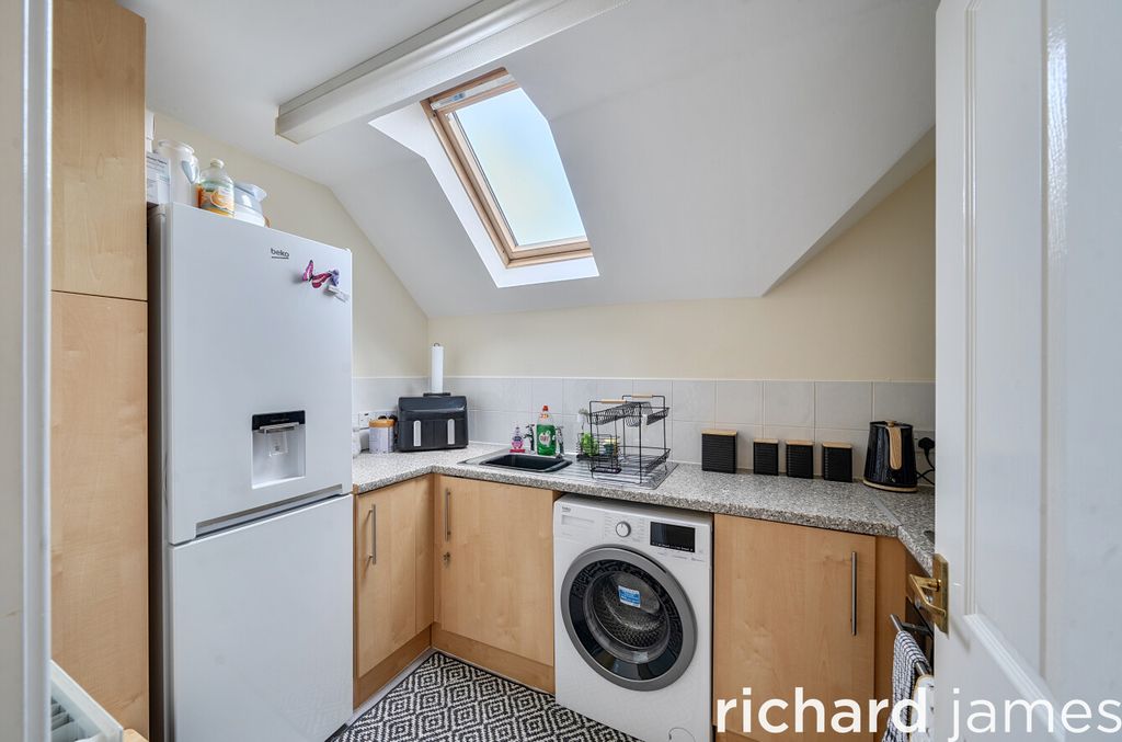 Property photo 3 of 13 8Be11c61c6054E39A6c0Bd3894Fb43A6