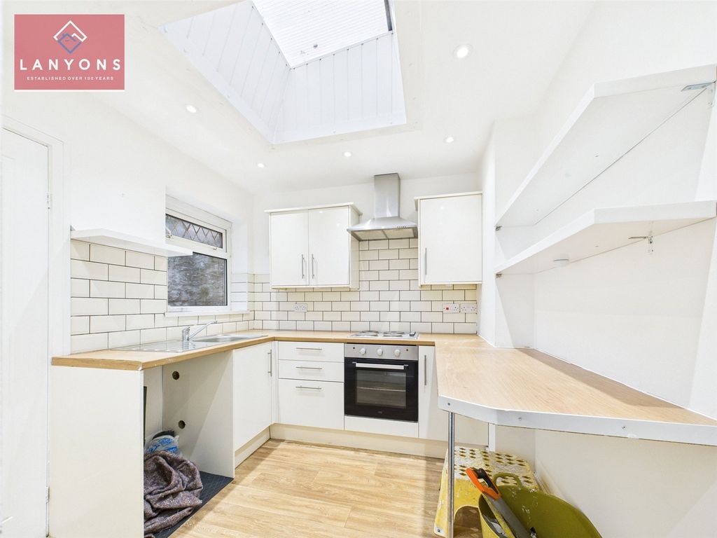 Property photo 3 of 11 Picture No. 05