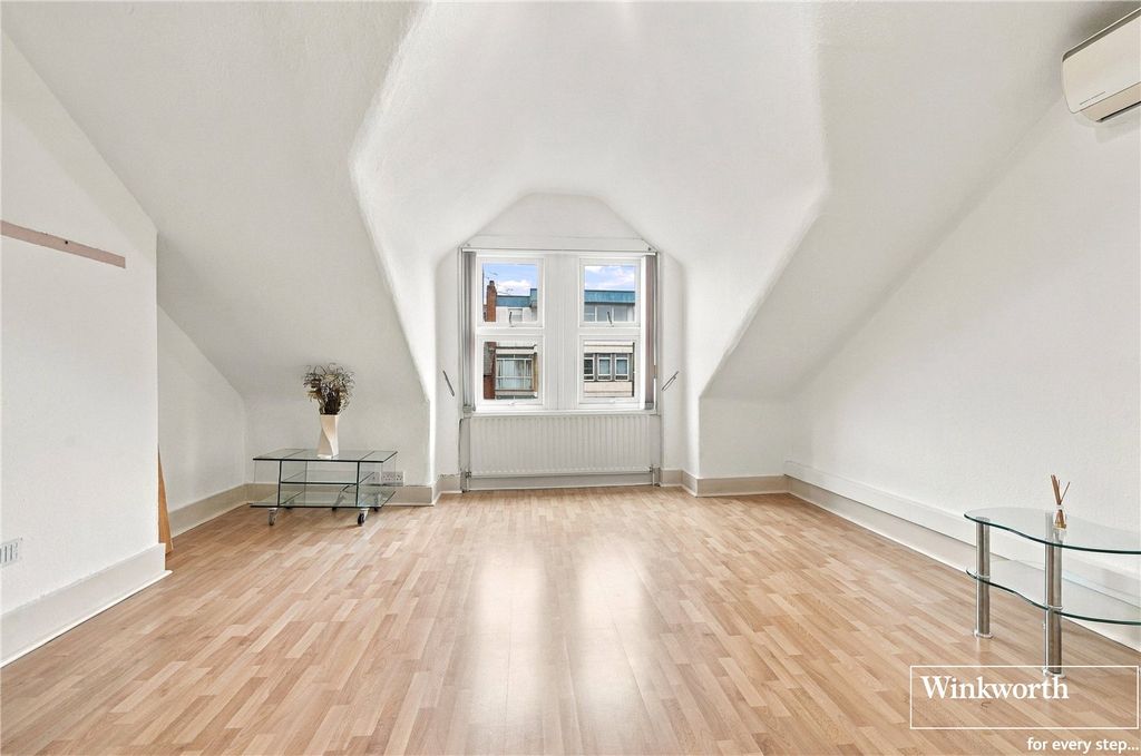 Property photo 1 of 13 Picture No. 15